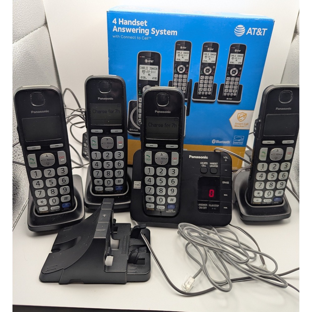 Panasonic PNLC1050 Cordless Phone System 4 Handsets Answering Machine Black